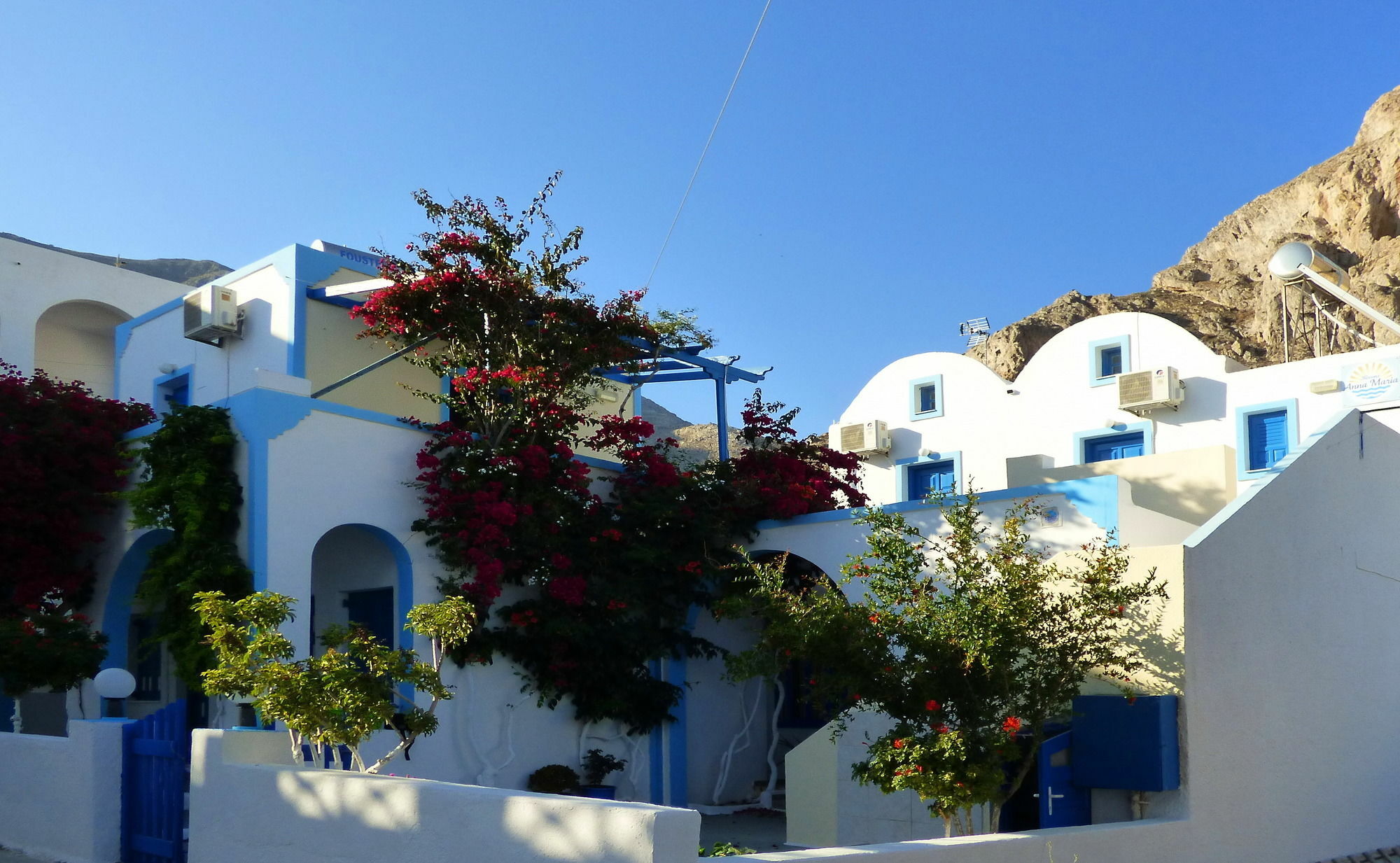 Anna Maria Rooms Santorini Perissa  Exterior foto